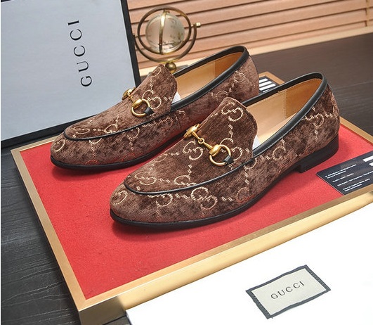 Men GUCCl Shoes 067